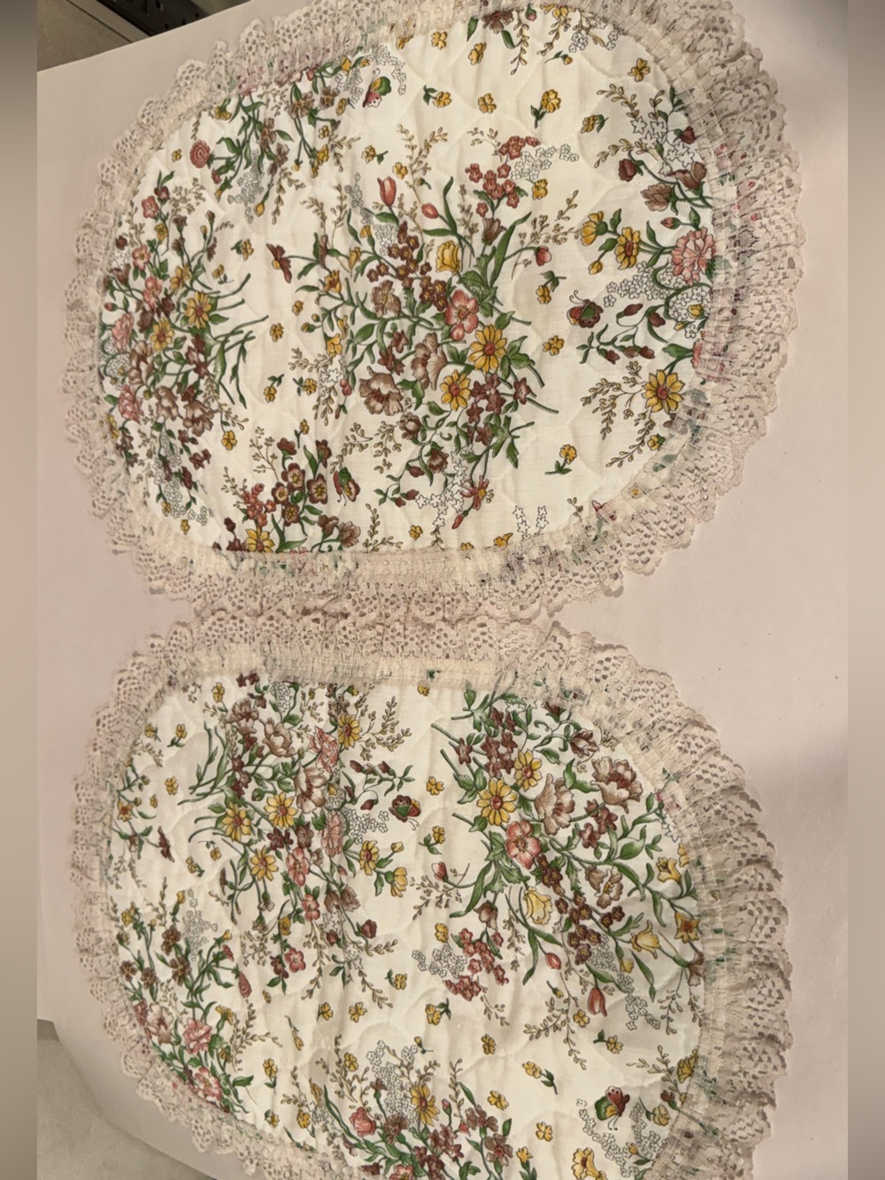 Set of Vintage Country Cottagecore Floral White Table Placemat Doily Lace Fringe